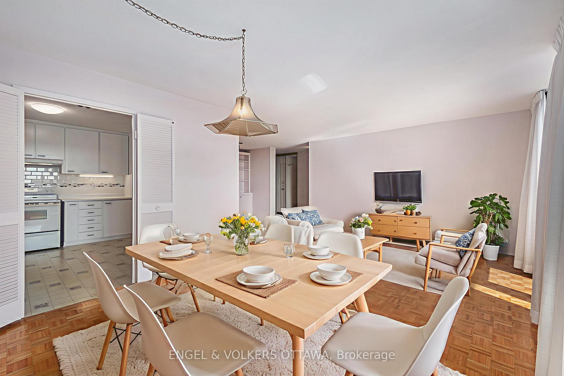 Photo 8 of Unit 1110, 2951 Riverside Drive, Ottawa, Mooneys Bay/Riverside Park — HOMEH