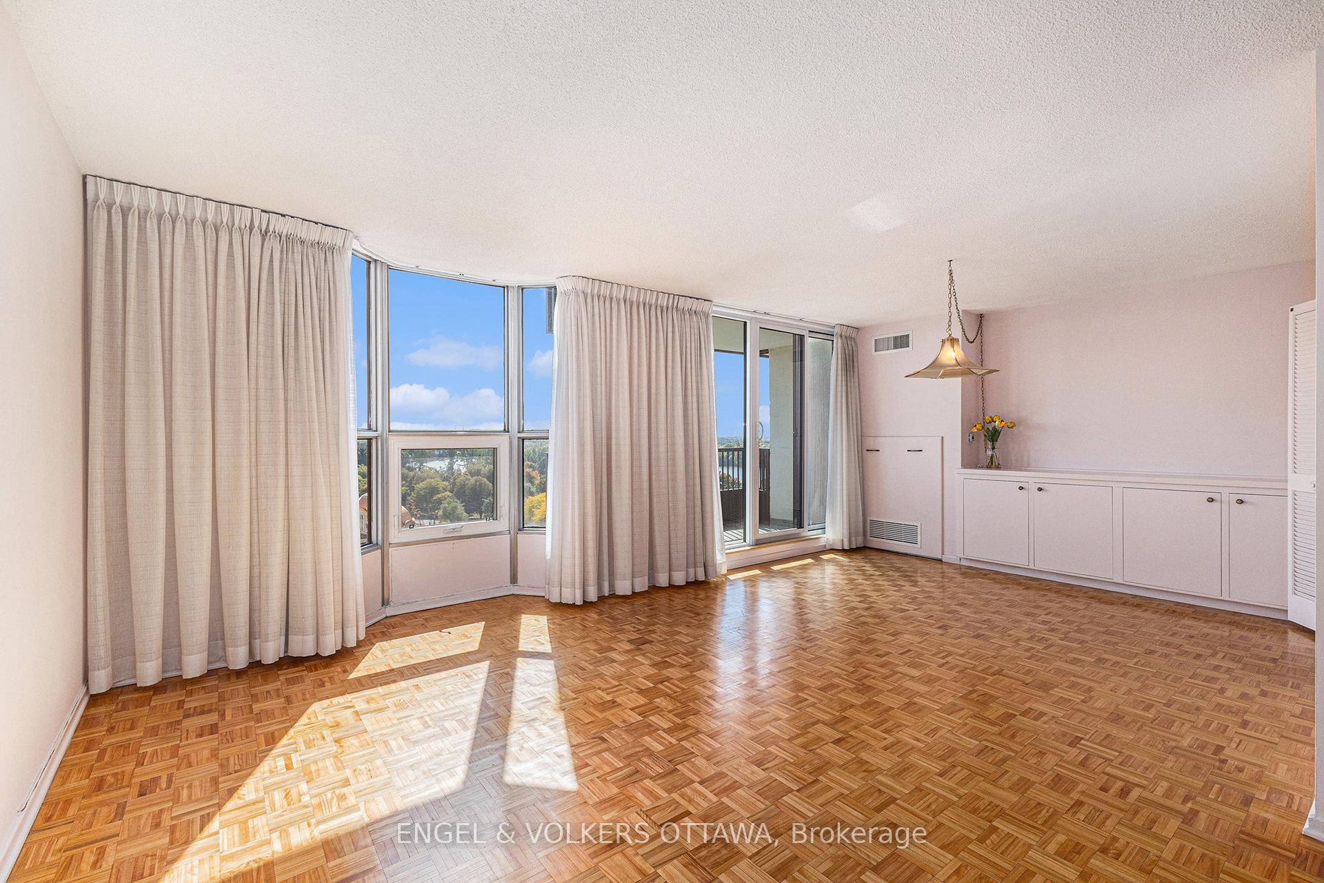 Photo 12 of Unit 1110, 2951 Riverside Drive, Ottawa, Mooneys Bay/Riverside Park — HOMEH