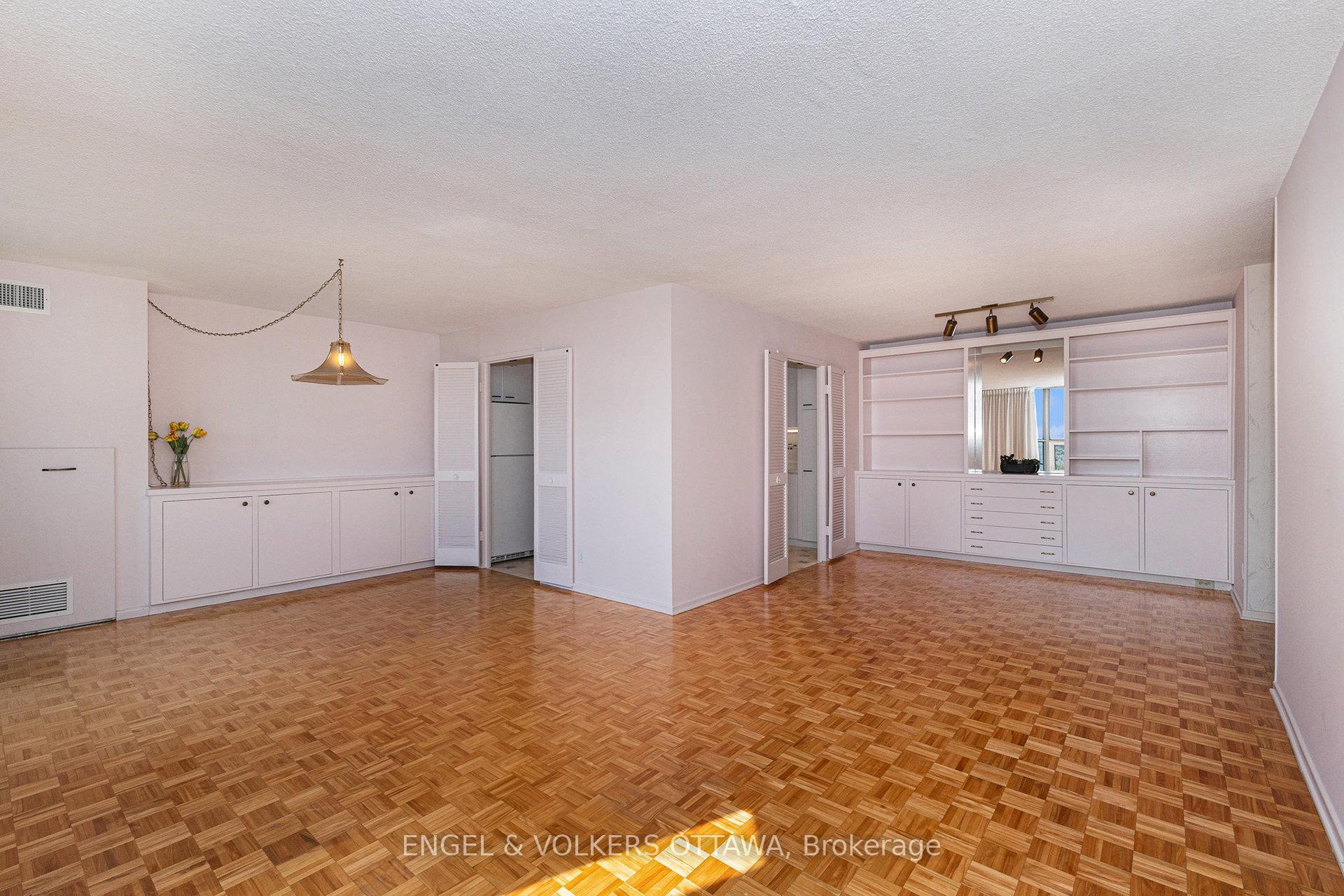 Photo 14 of Unit 1110, 2951 Riverside Drive, Ottawa, Mooneys Bay/Riverside Park — HOMEH