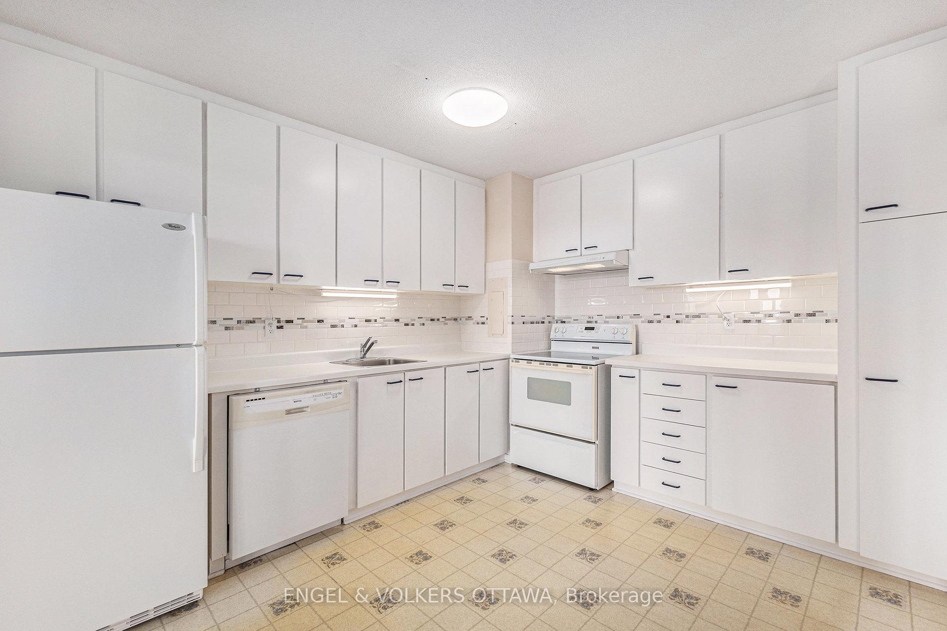 Photo 15 of Unit 1110, 2951 Riverside Drive, Ottawa, Mooneys Bay/Riverside Park — HOMEH