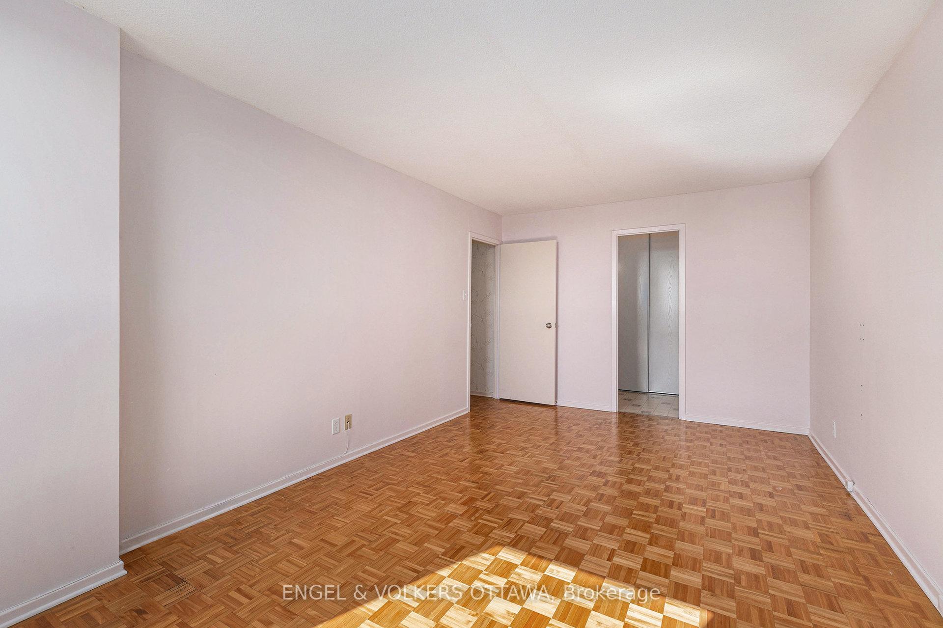 Photo 19 of Unit 1110, 2951 Riverside Drive, Ottawa, Mooneys Bay/Riverside Park — HOMEH