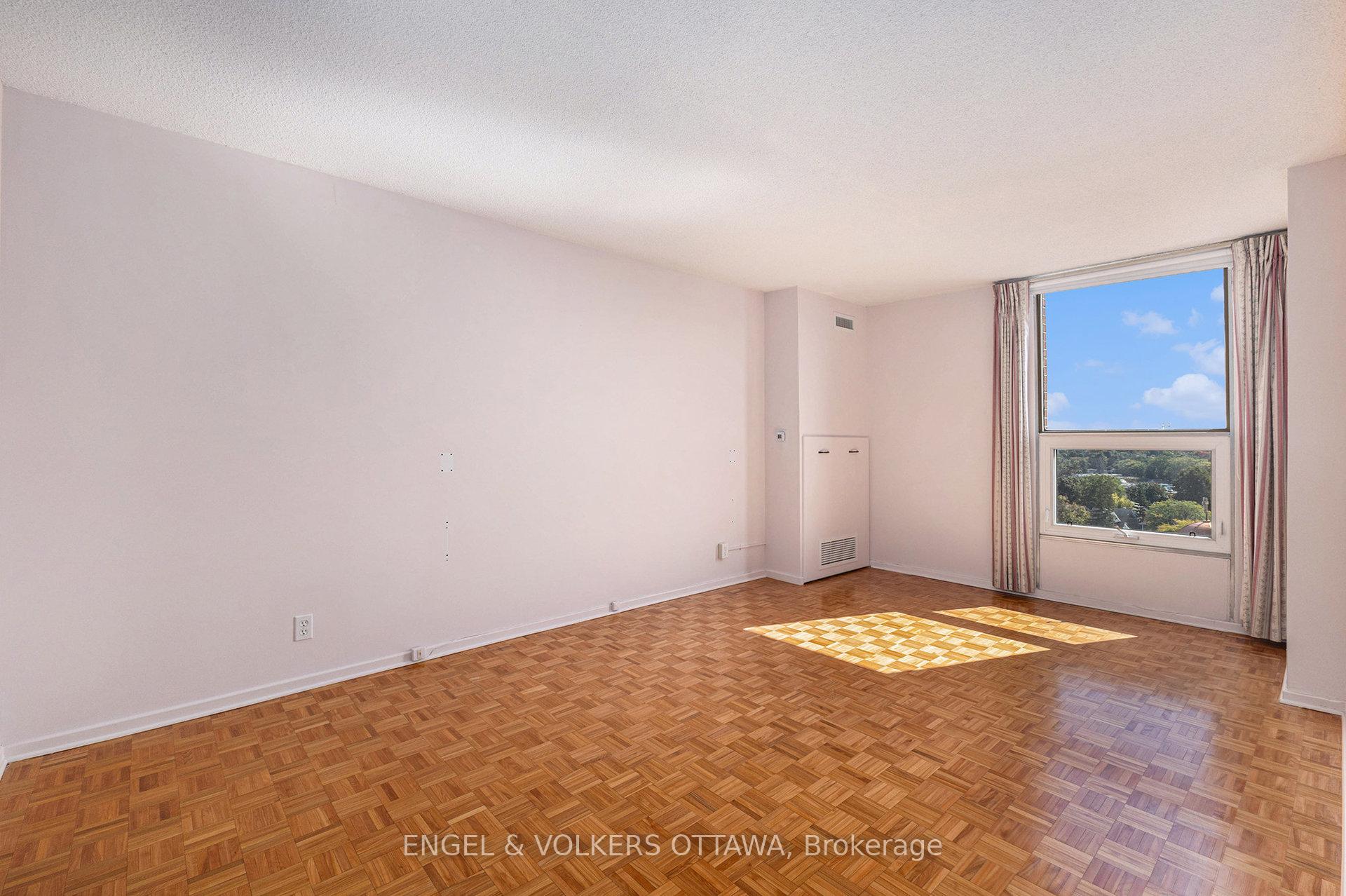Photo 20 of Unit 1110, 2951 Riverside Drive, Ottawa, Mooneys Bay/Riverside Park — HOMEH
