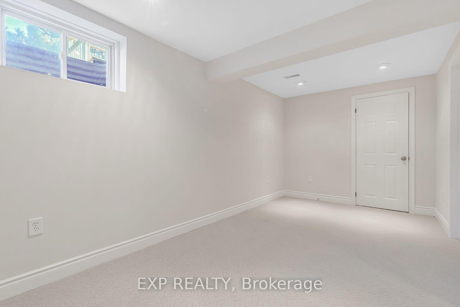 Photo 12 of Unit 74, 34 Southbrook Drive, Hamilton, Binbrook — HOMEH