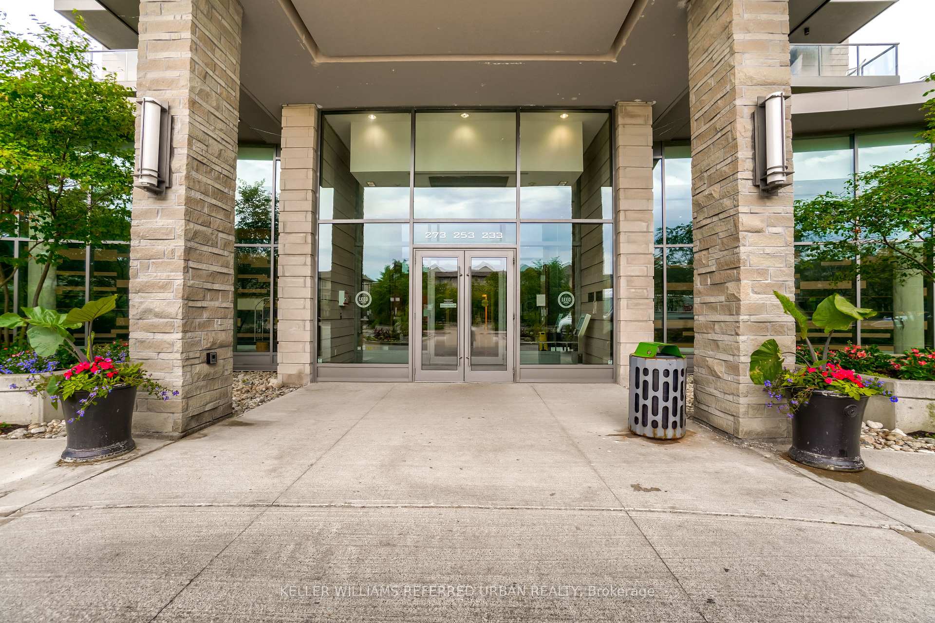 Photo 2 of Unit 1002, 273 South Park Road, Markham, Commerce Valley — HOMEH
