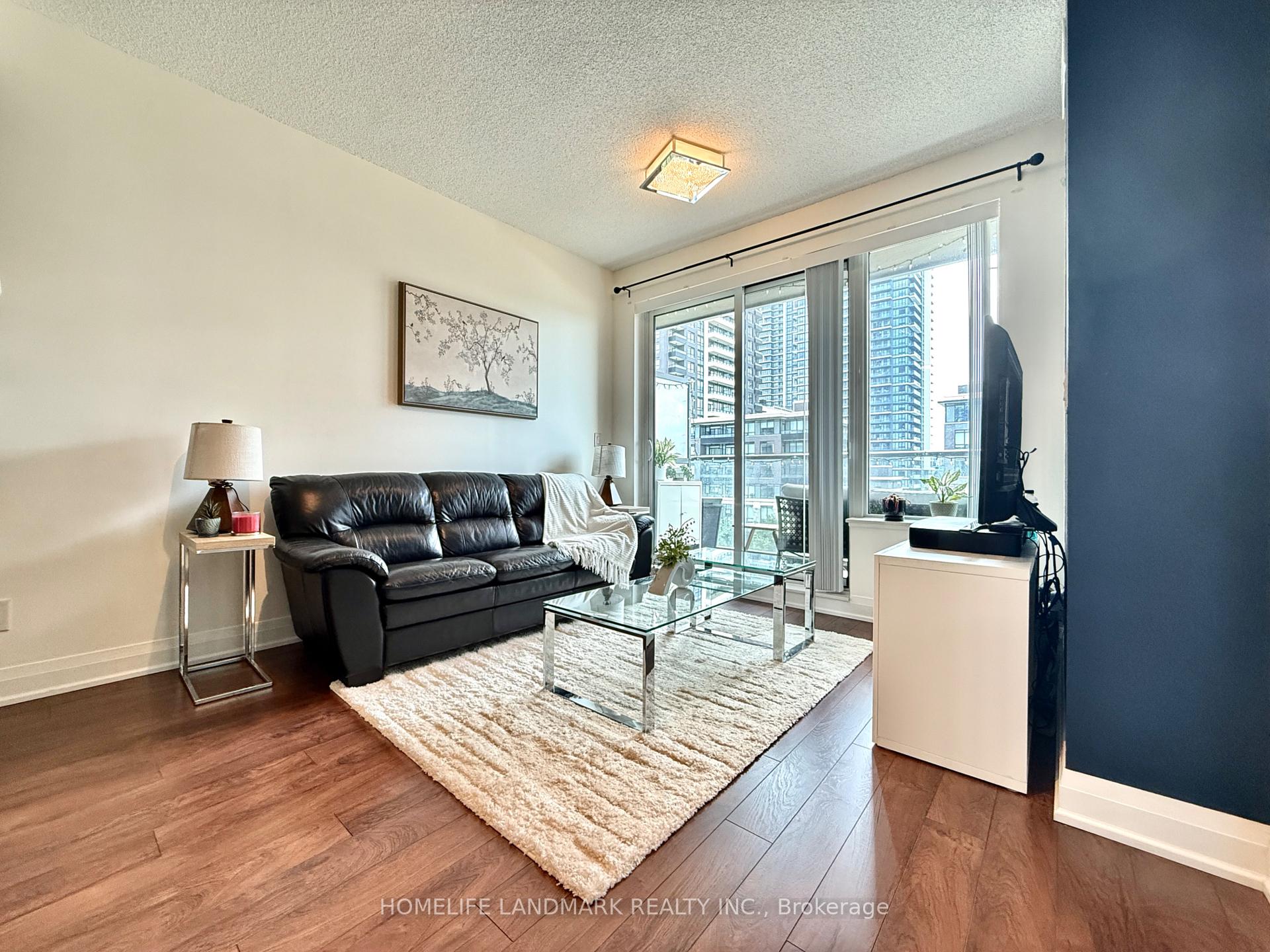 Photo 2 of Unit 506, 28 Uptown Drive, Markham, Unionville — HOMEH