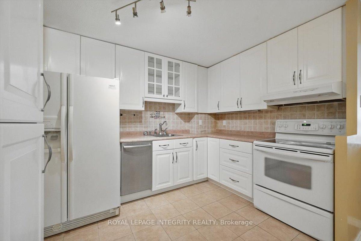 Photo 11 of Unit 219, 1599 Lassiter Terrace, Ottawa, Beaconwood — HOMEH