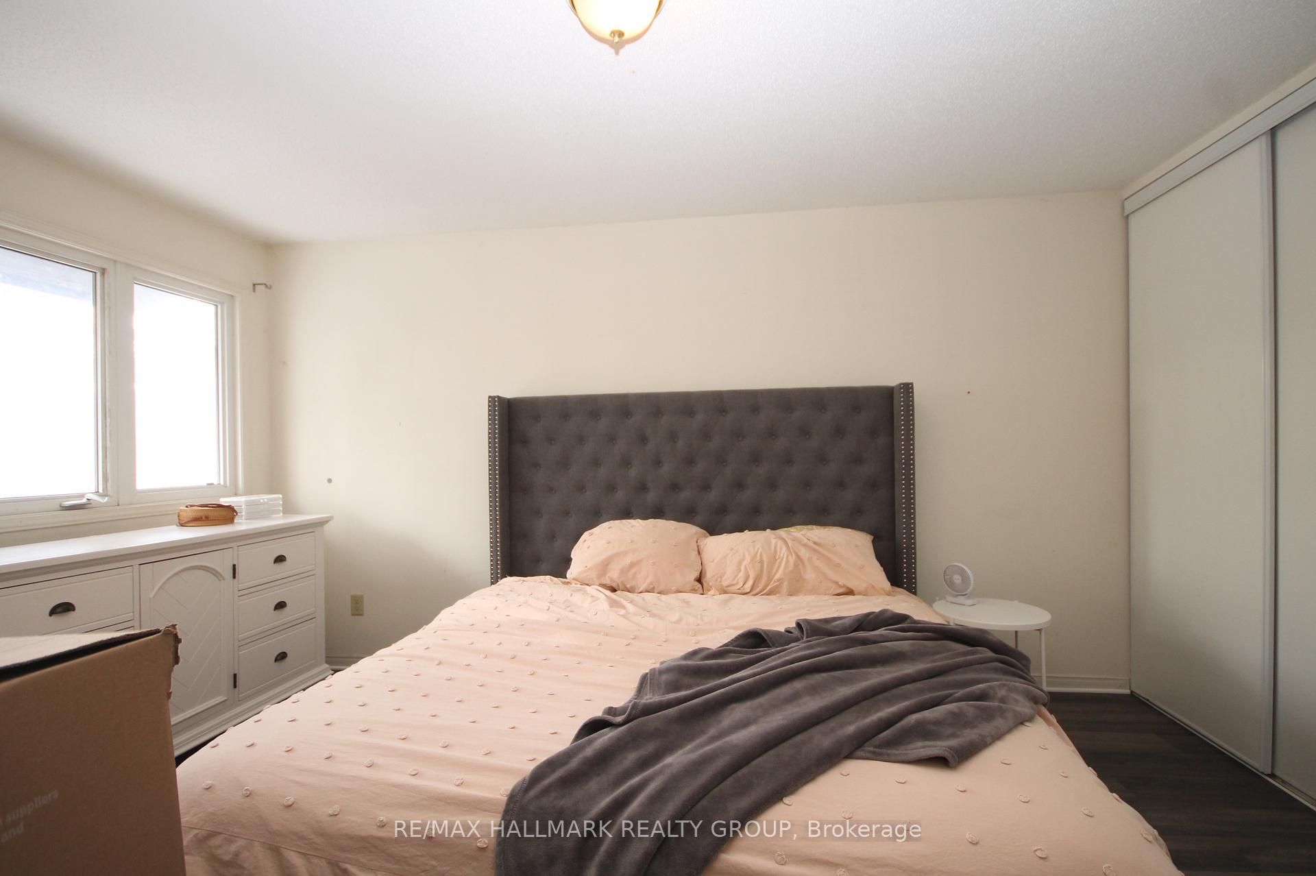 Photo 9 of 107 Salter Crescent, Ottawa, Kanata - Beaverbrook — HOMEH