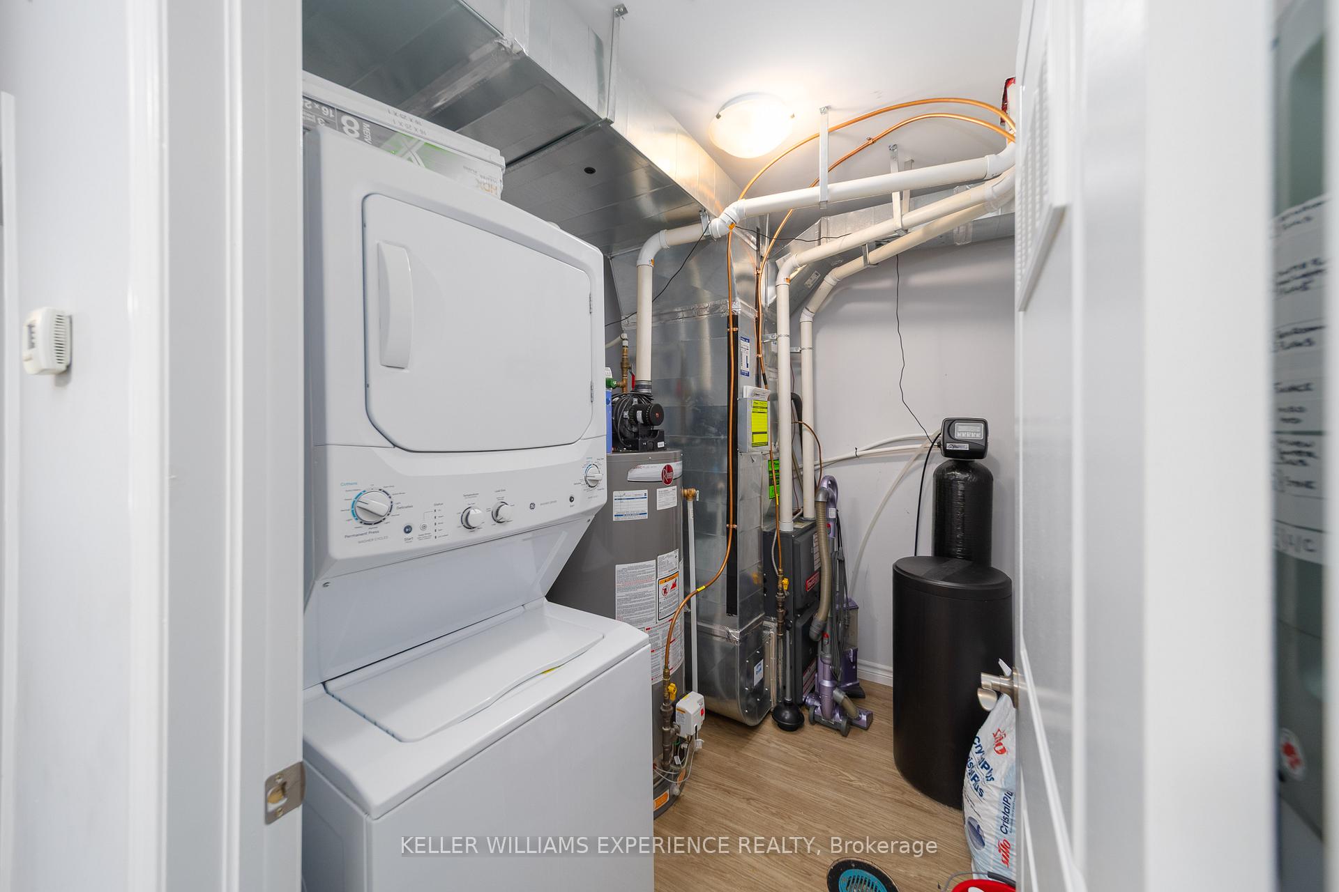 Photo 19 of Unit 2, 242 Penetanguishene Road, Barrie, Grove East — HOMEH
