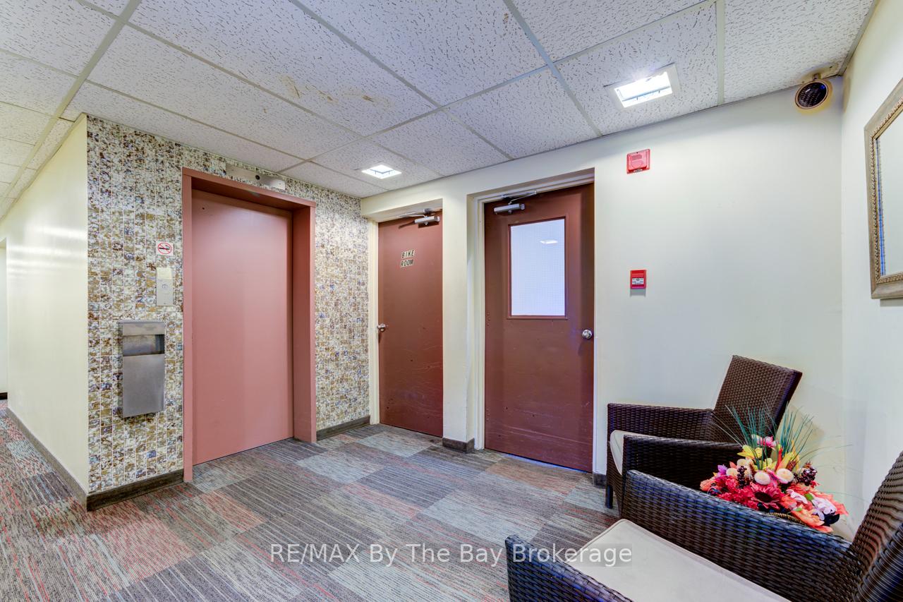 Photo 4 of Unit 309, 184 Eighth Street W, Collingwood — HOMEH