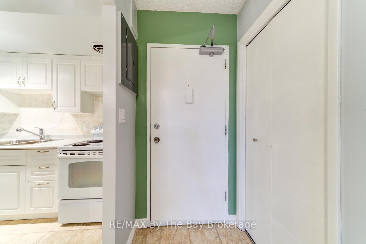 Photo 7 of Unit 309, 184 Eighth Street W, Collingwood — HOMEH