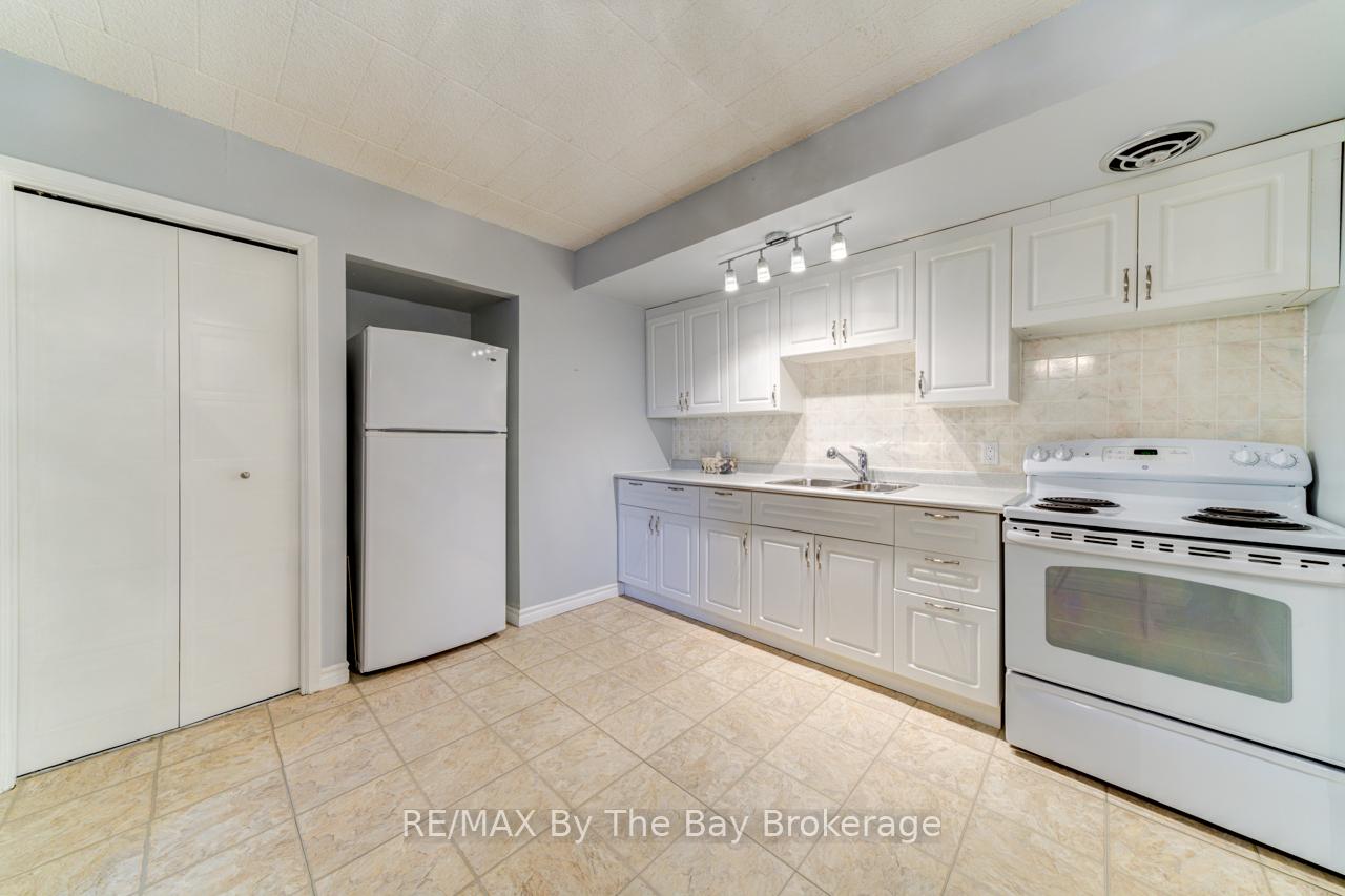 Photo 10 of Unit 309, 184 Eighth Street W, Collingwood — HOMEH