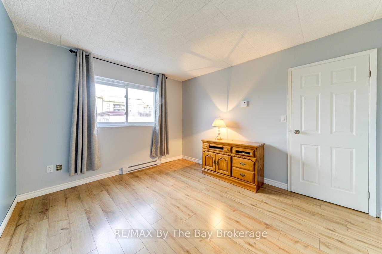Photo 19 of Unit 309, 184 Eighth Street W, Collingwood — HOMEH