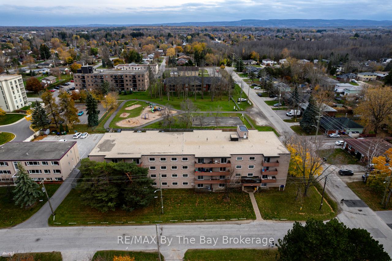 Photo 24 of Unit 309, 184 Eighth Street W, Collingwood — HOMEH