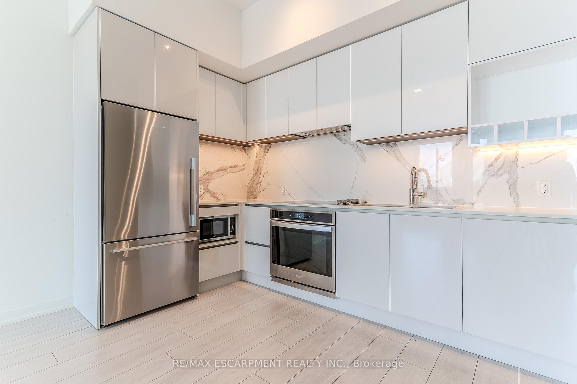 Photo 6 of Unit TH23, 7 Buttermill Avenue, Vaughan, Vaughan Corporate Centre — HOMEH