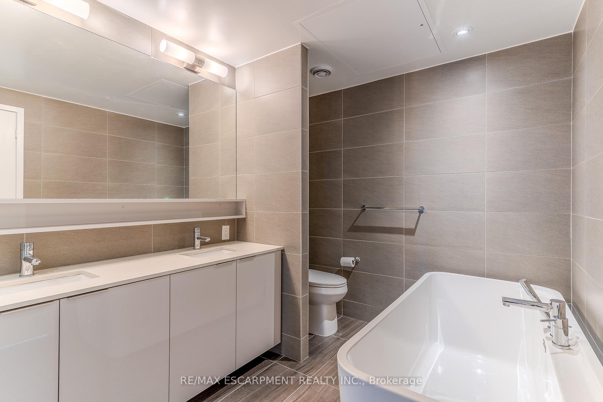 Photo 20 of Unit TH23, 7 Buttermill Avenue, Vaughan, Vaughan Corporate Centre — HOMEH