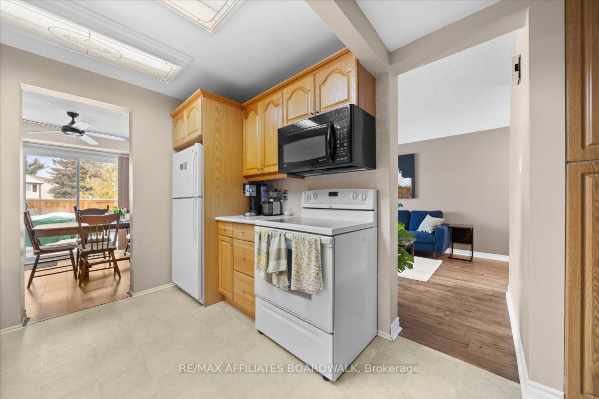 Photo 7 of 6391 Nuggett Drive E, Ottawa, Chateauneuf — HOMEH