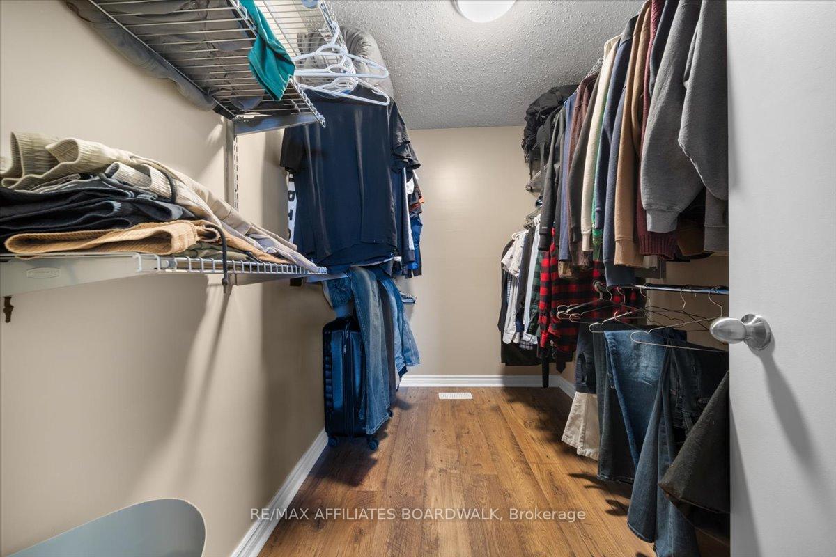Photo 13 of 6391 Nuggett Drive E, Ottawa, Chateauneuf — HOMEH