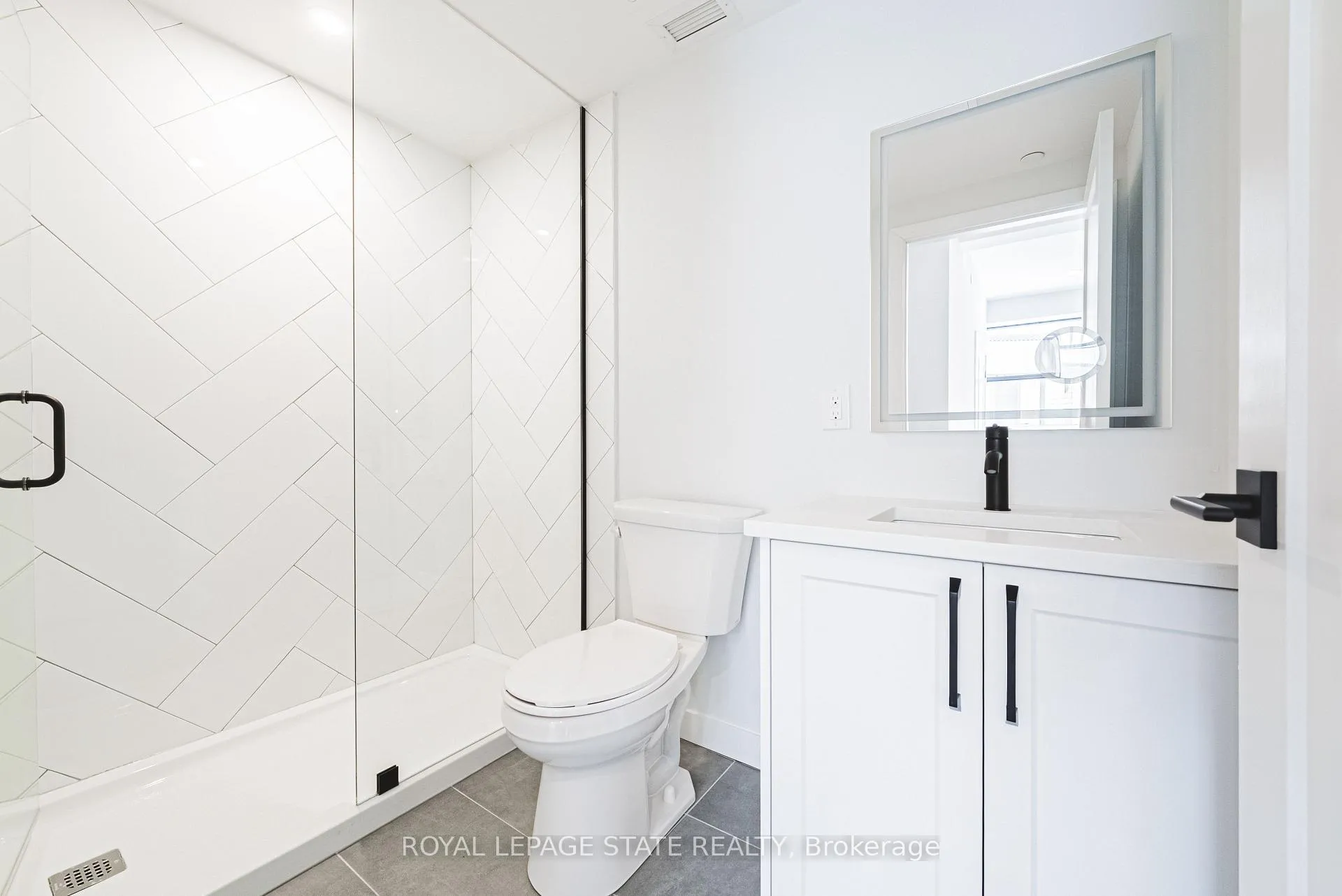 Photo 4 of 555 Sanitorium Road, Hamilton, Mountview — HOMEH
