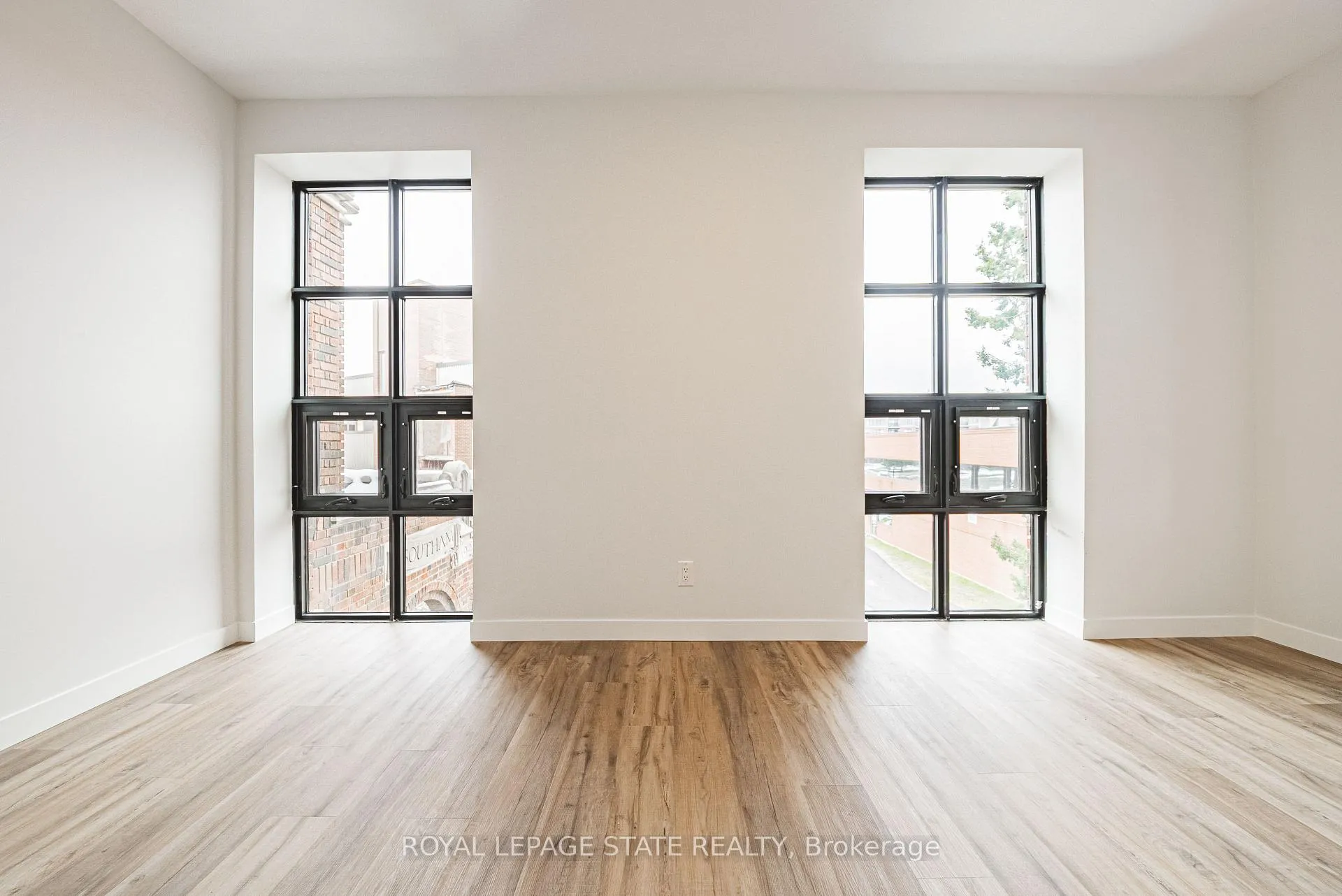 Photo 8 of 555 Sanitorium Road, Hamilton, Mountview — HOMEH
