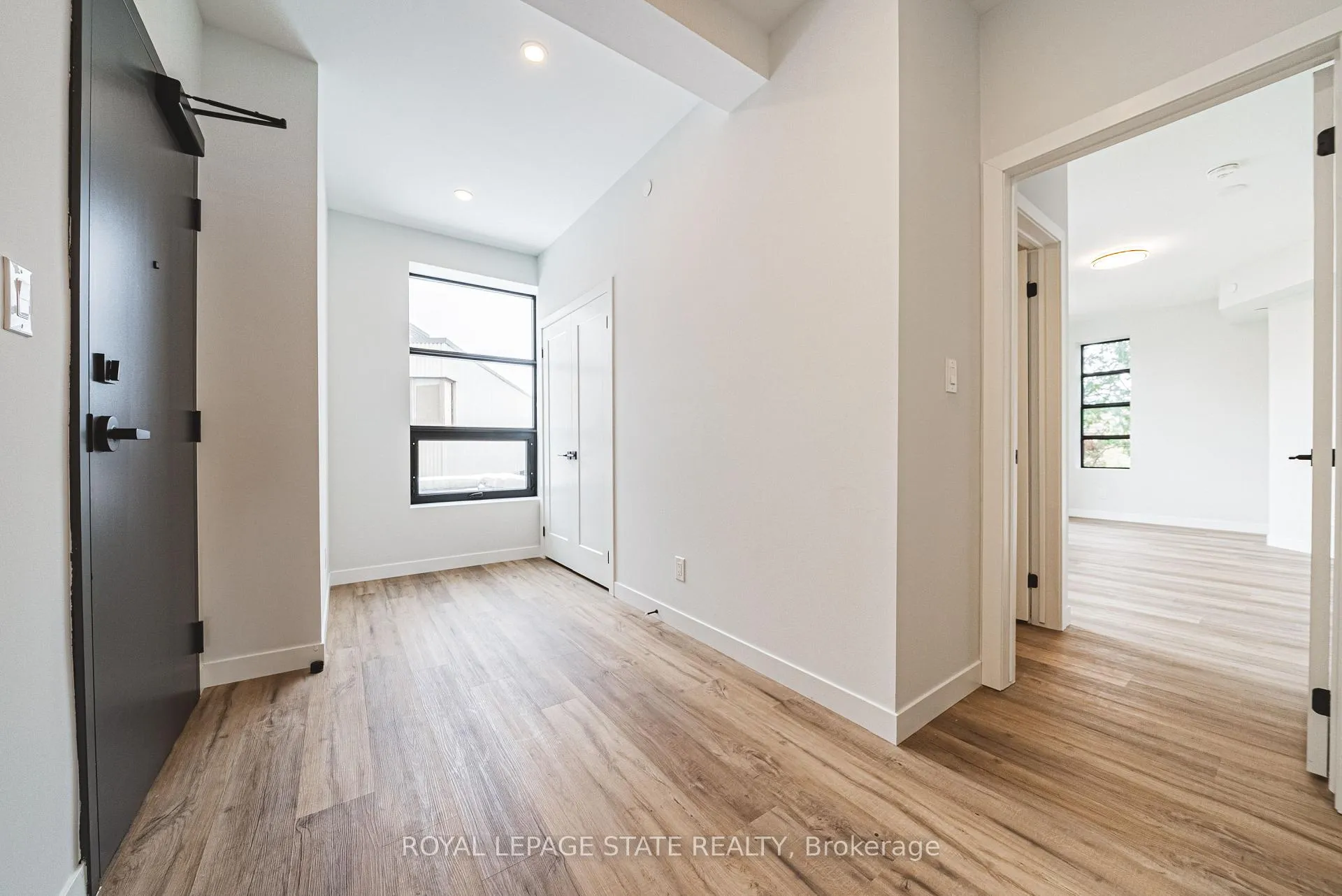 Photo 10 of 555 Sanitorium Road, Hamilton, Mountview — HOMEH