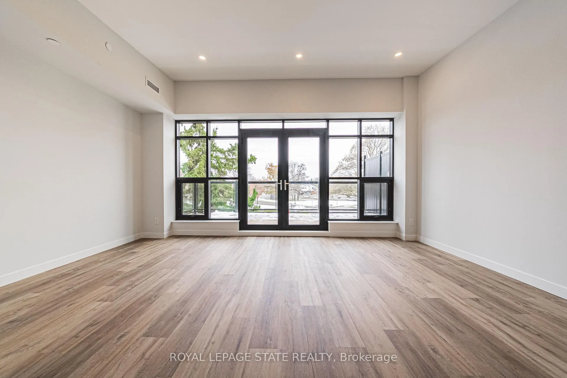 Photo 14 of 555 Sanitorium Road, Hamilton, Mountview — HOMEH