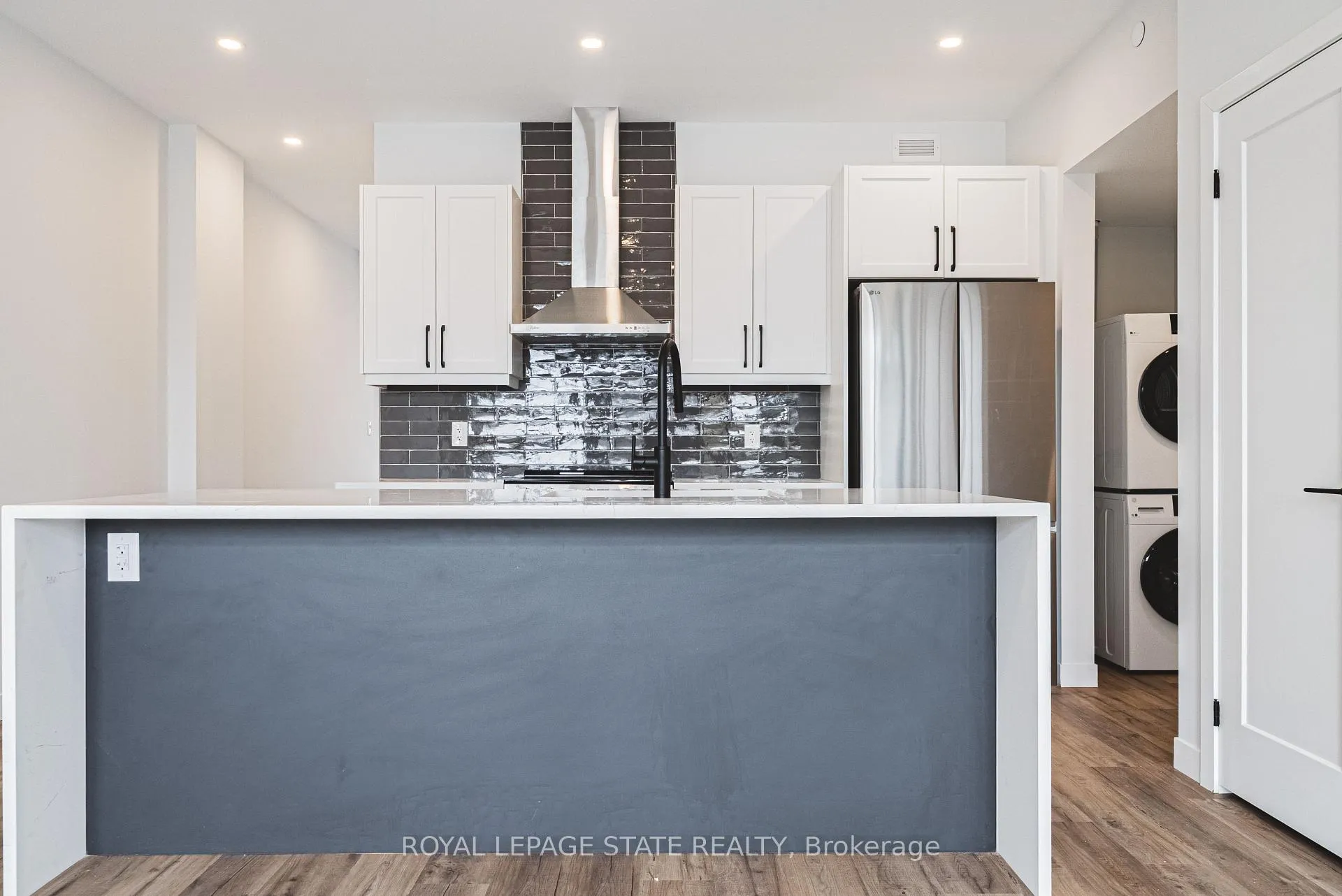 Photo 17 of 555 Sanitorium Road, Hamilton, Mountview — HOMEH
