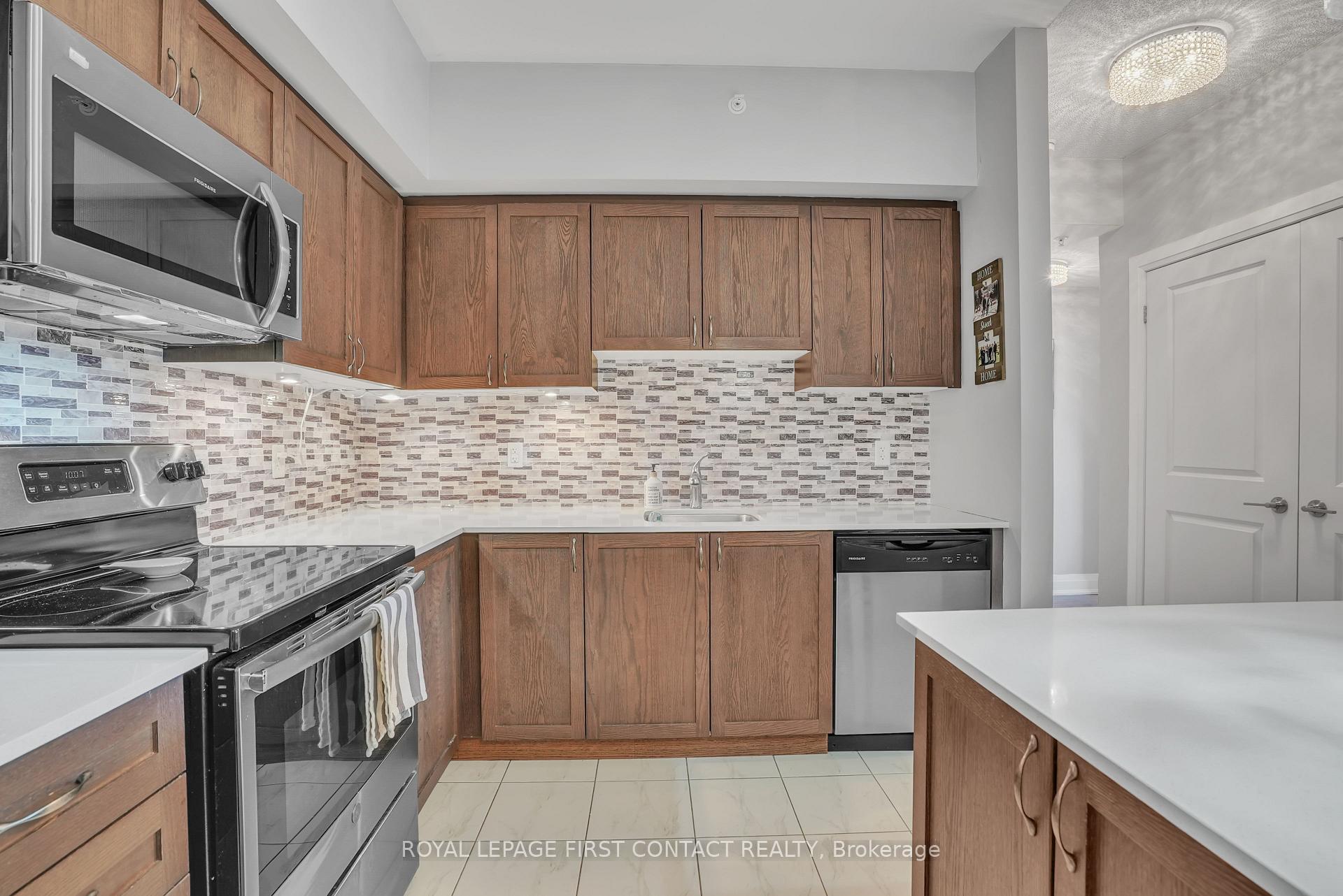 Photo 7 of Unit 305, 306 Essa Road, Barrie, Ardagh — HOMEH