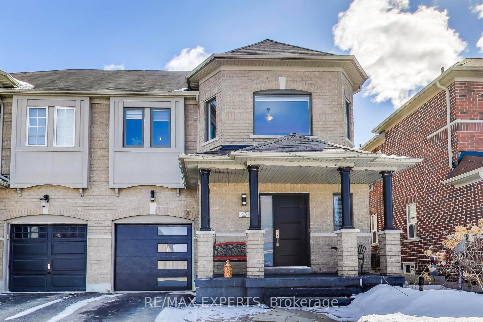 Photo 1 of 45 Wallwark Street, Aurora, Bayview Northeast — HOMEH