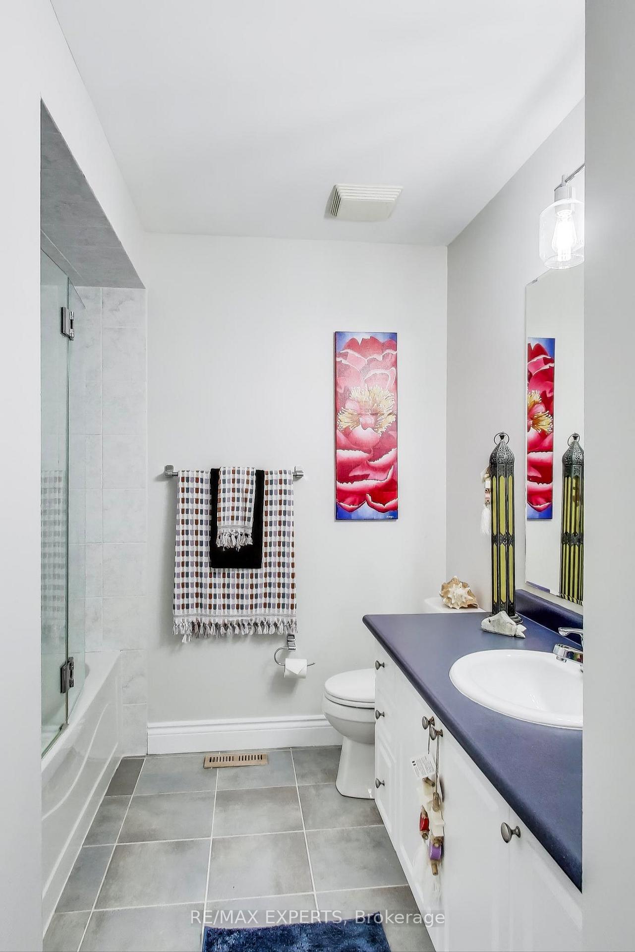 Photo 26 of 45 Wallwark Street, Aurora, Bayview Northeast — HOMEH