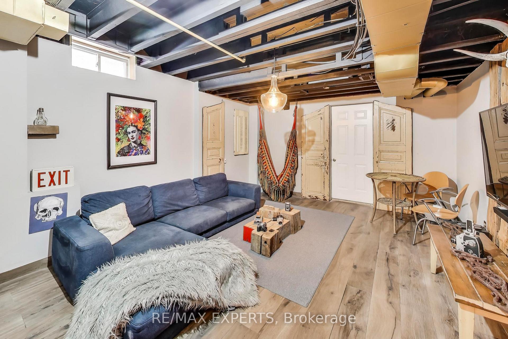 Photo 28 of 45 Wallwark Street, Aurora, Bayview Northeast — HOMEH