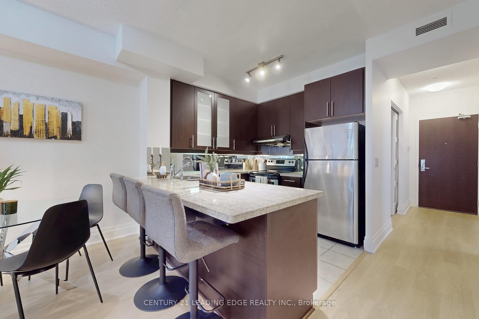 Photo 5 of Unit 206, 1 Upper Duke Crescent, Markham, Unionville — HOMEH