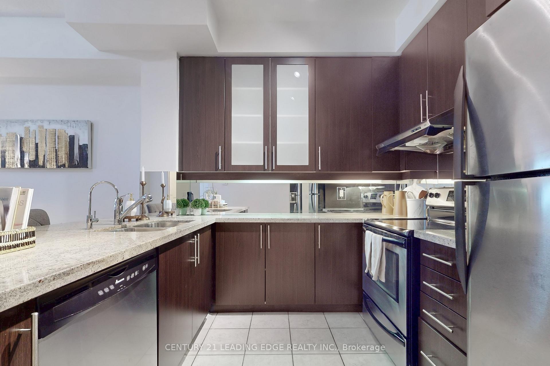 Photo 9 of Unit 206, 1 Upper Duke Crescent, Markham, Unionville — HOMEH