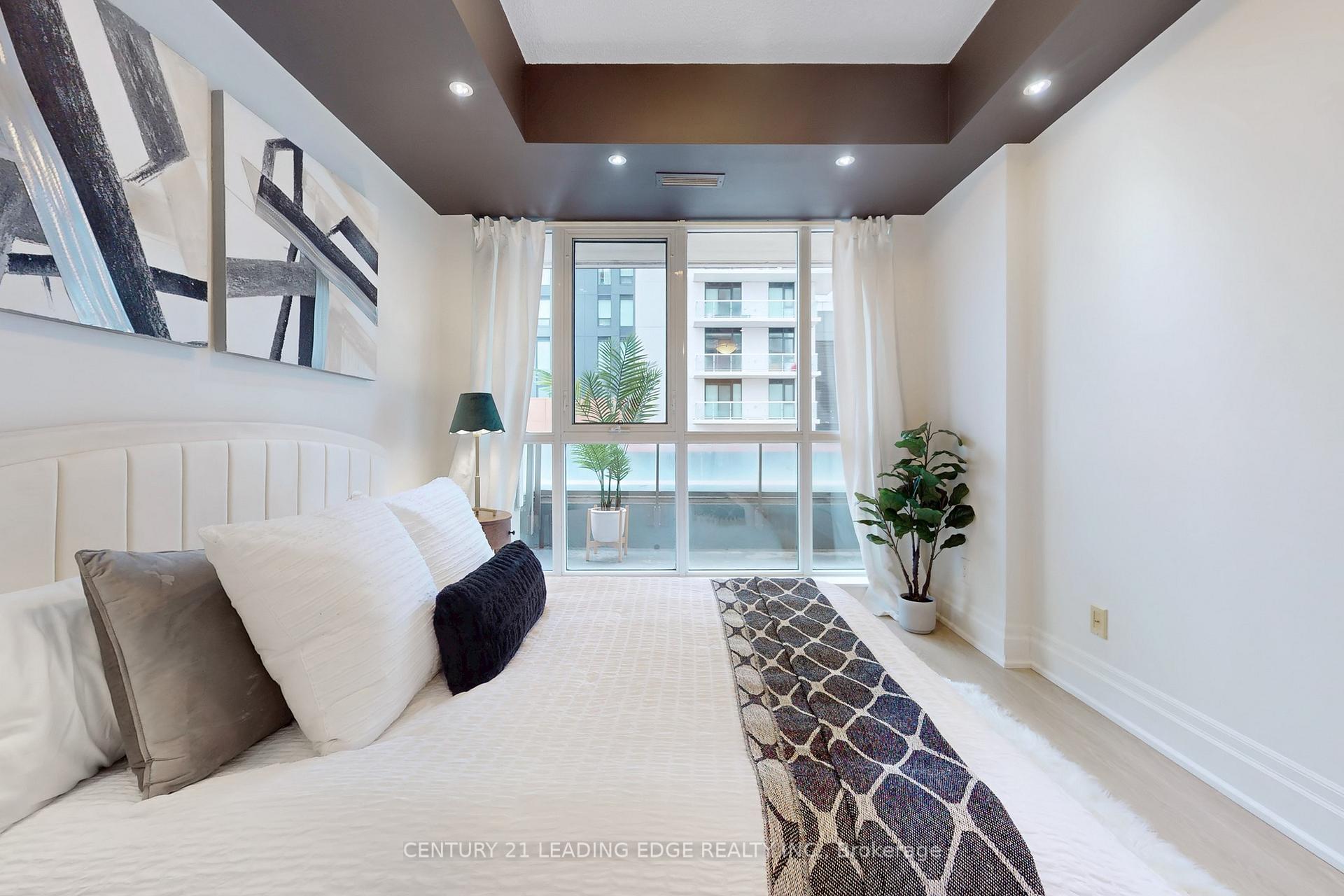 Photo 12 of Unit 206, 1 Upper Duke Crescent, Markham, Unionville — HOMEH