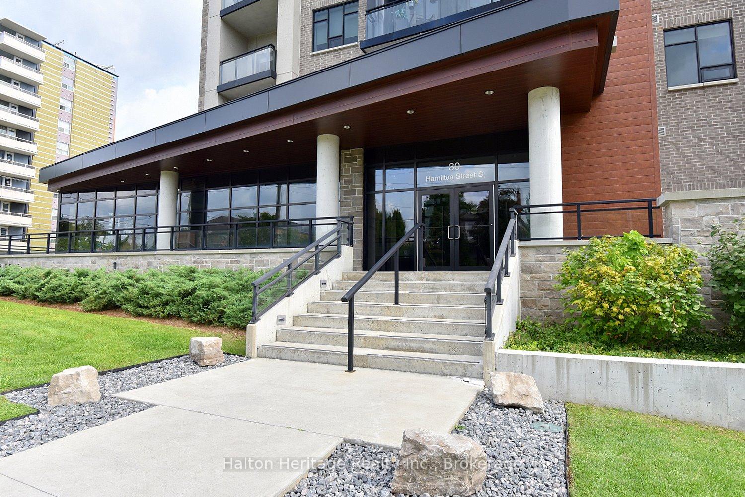 Photo 6 of Unit 510, 30 Hamilton Street S, Hamilton, Waterdown — HOMEH