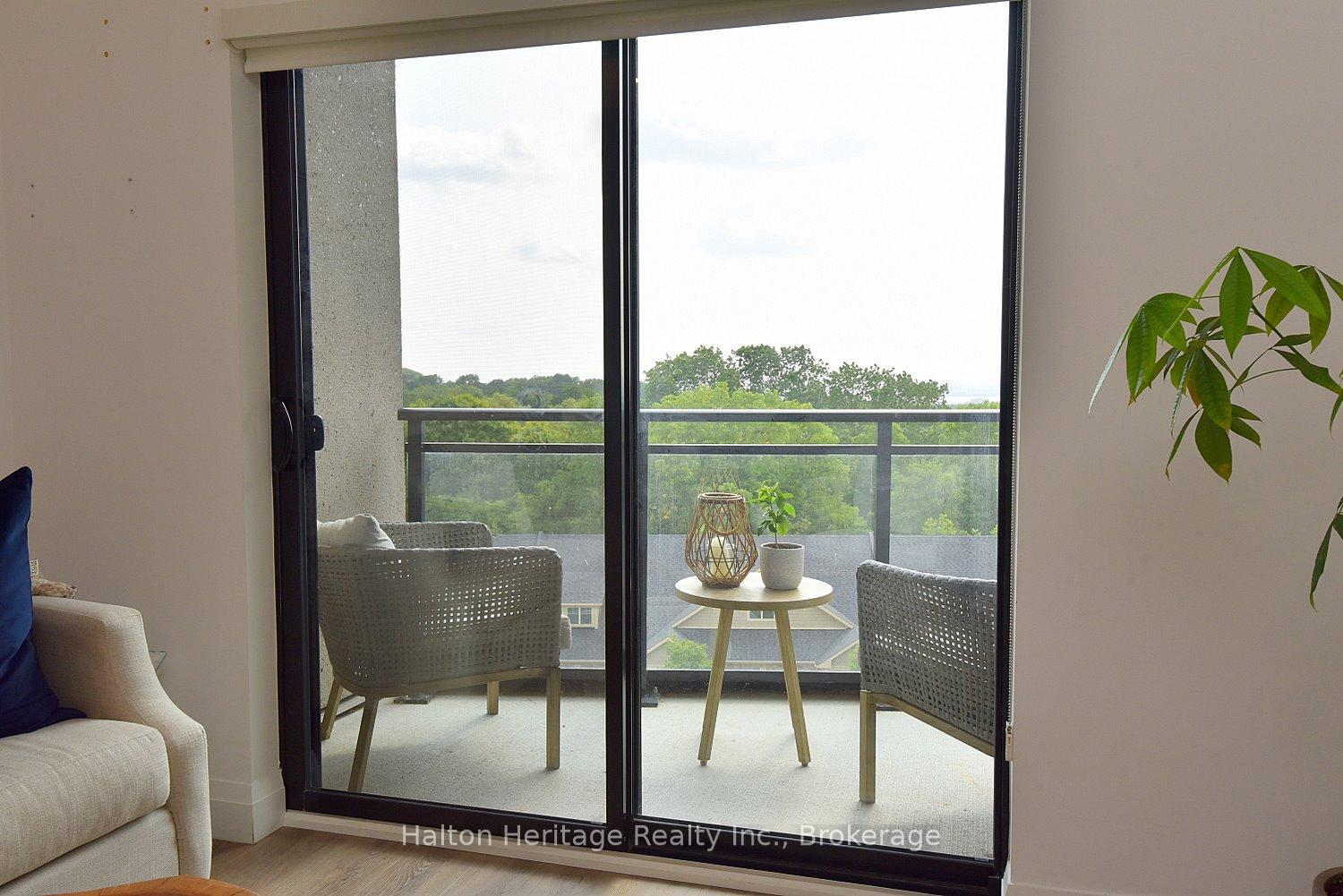 Photo 8 of Unit 510, 30 Hamilton Street S, Hamilton, Waterdown — HOMEH