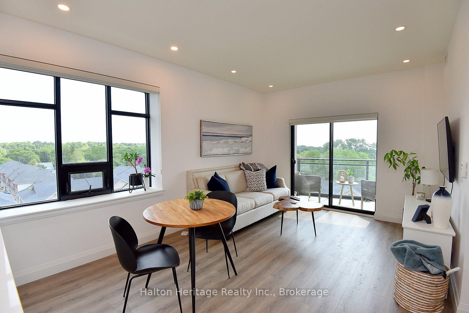 Photo 12 of Unit 510, 30 Hamilton Street S, Hamilton, Waterdown — HOMEH