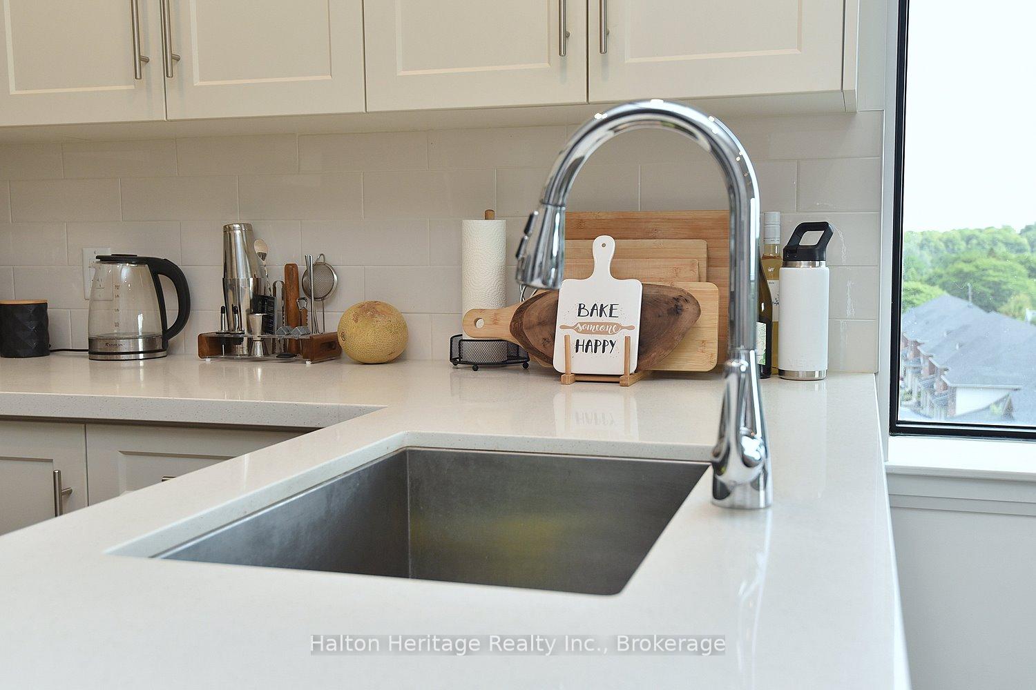 Photo 18 of Unit 510, 30 Hamilton Street S, Hamilton, Waterdown — HOMEH