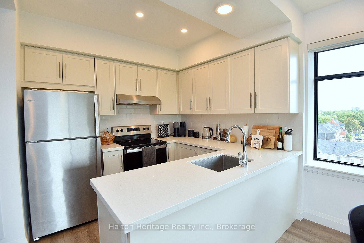 Photo 21 of Unit 510, 30 Hamilton Street S, Hamilton, Waterdown — HOMEH