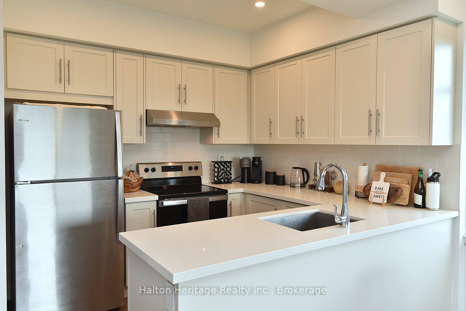 Photo 22 of Unit 510, 30 Hamilton Street S, Hamilton, Waterdown — HOMEH