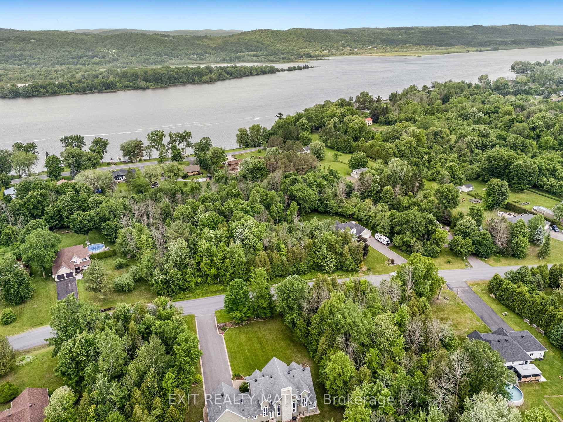Photo 5 of 30 Davidson Street, Champlain, Champlain Twp — HOMEH