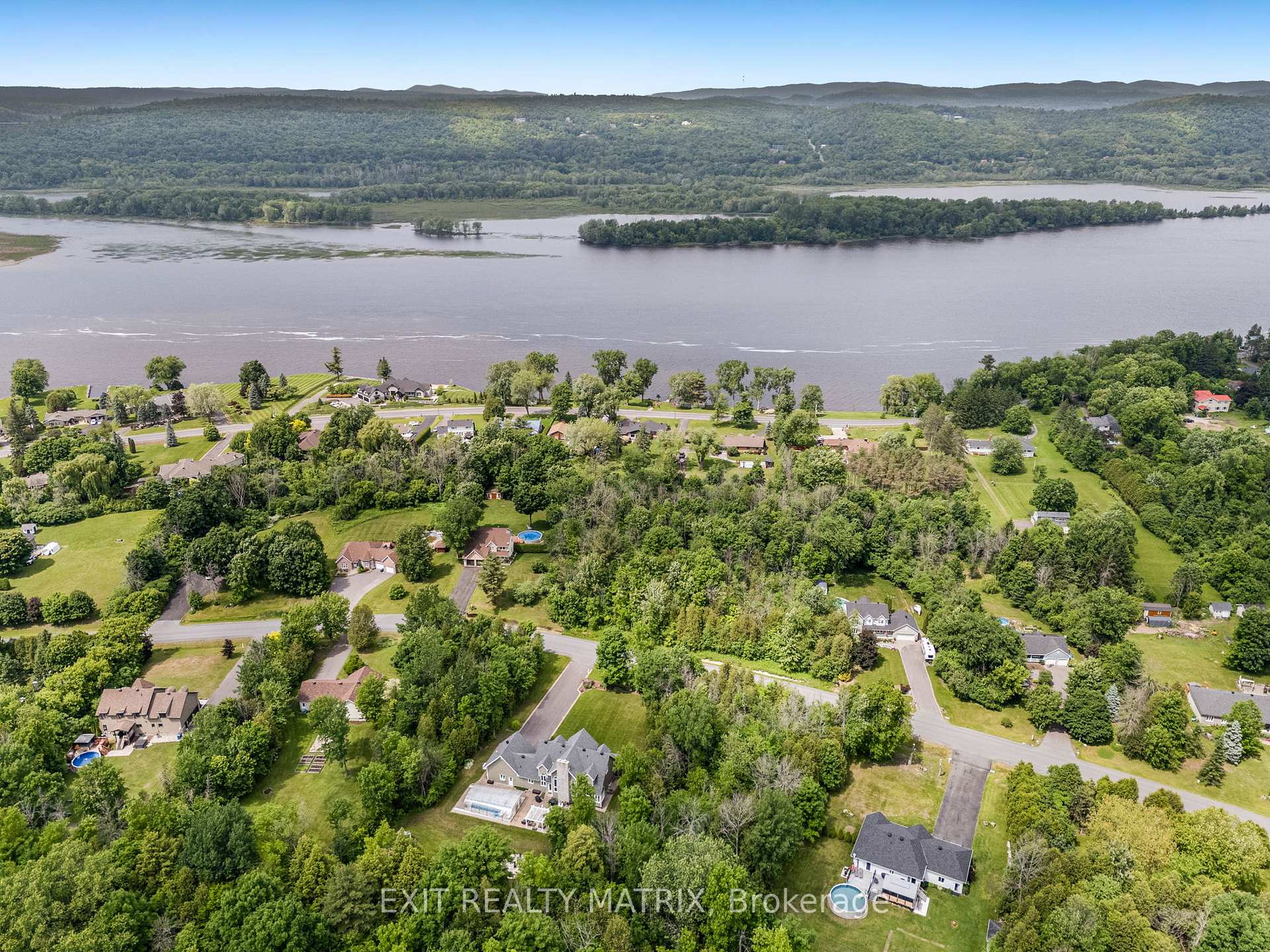 Photo 10 of 30 Davidson Street, Champlain, Champlain Twp — HOMEH