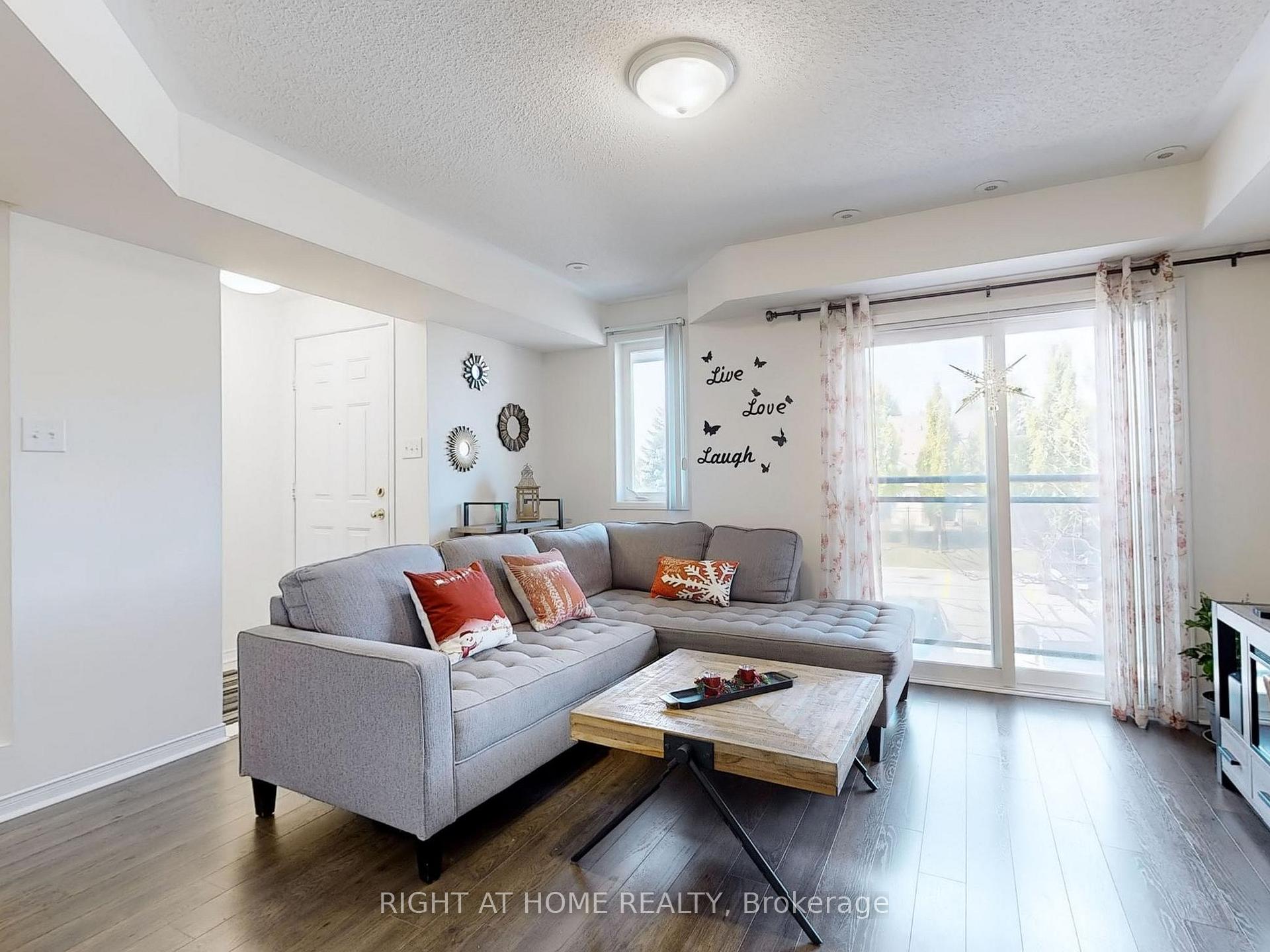 Photo 5 of Unit 15, 160 Chancery Road, Markham, Greensborough — HOMEH