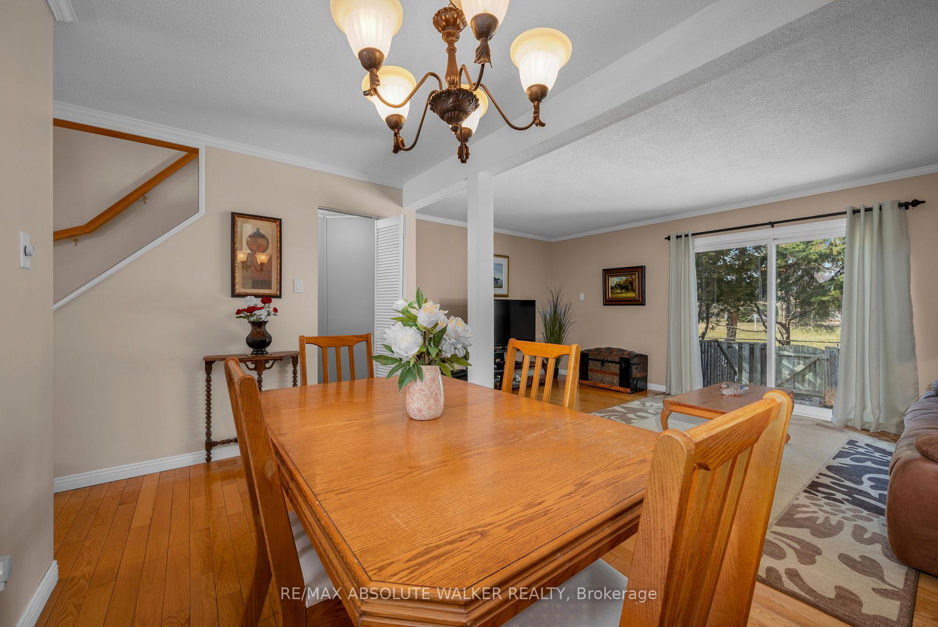 Photo 15 of 6175 Brookside Lane, Ottawa, Convent Glen South — HOMEH