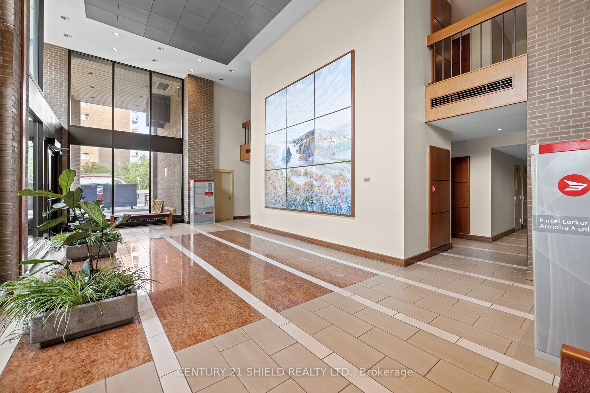 Photo 3 of Unit 2102, 505 St Laurent Boulevard, Ottawa, Viscount Alexander Park — HOMEH