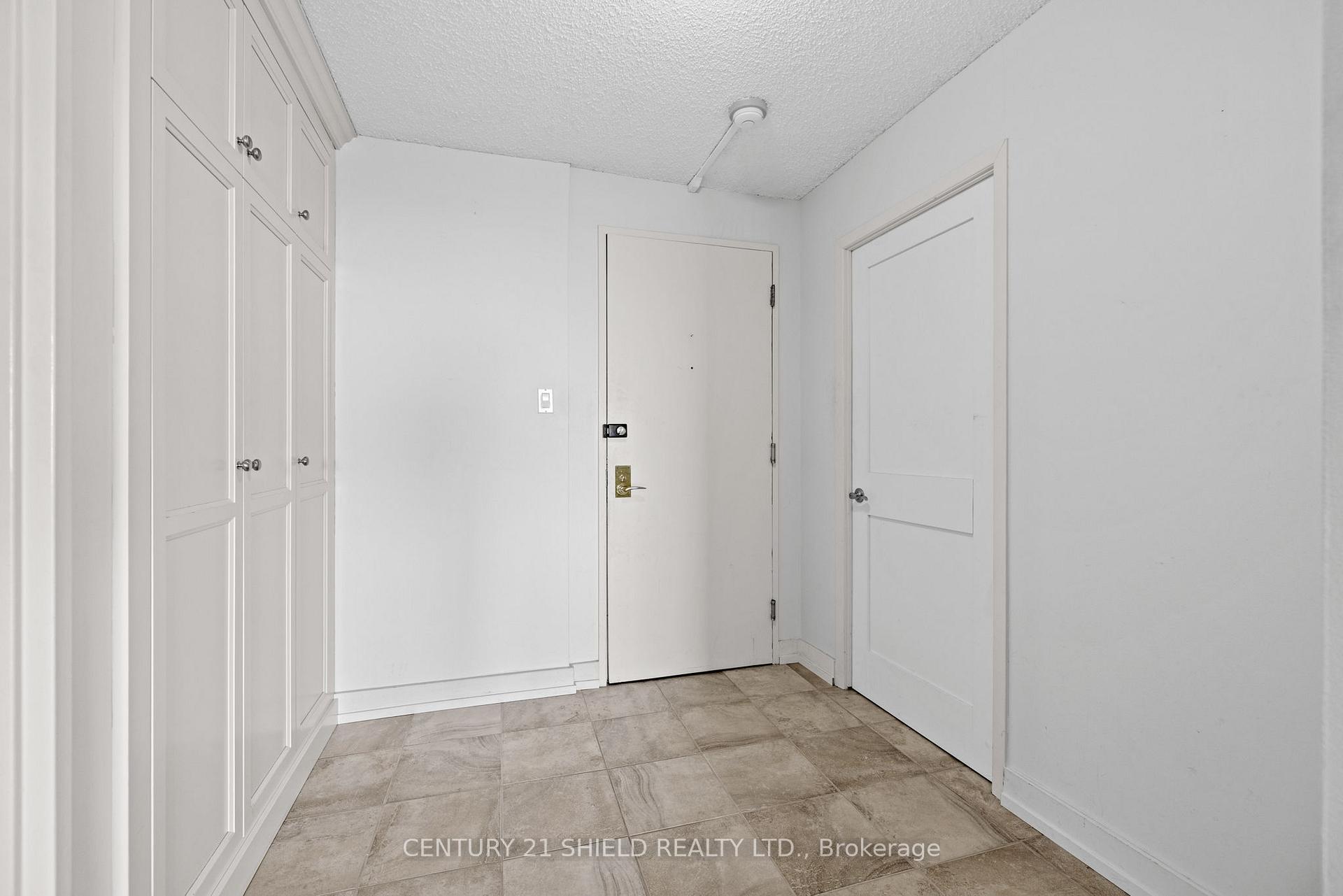 Photo 4 of Unit 2102, 505 St Laurent Boulevard, Ottawa, Viscount Alexander Park — HOMEH
