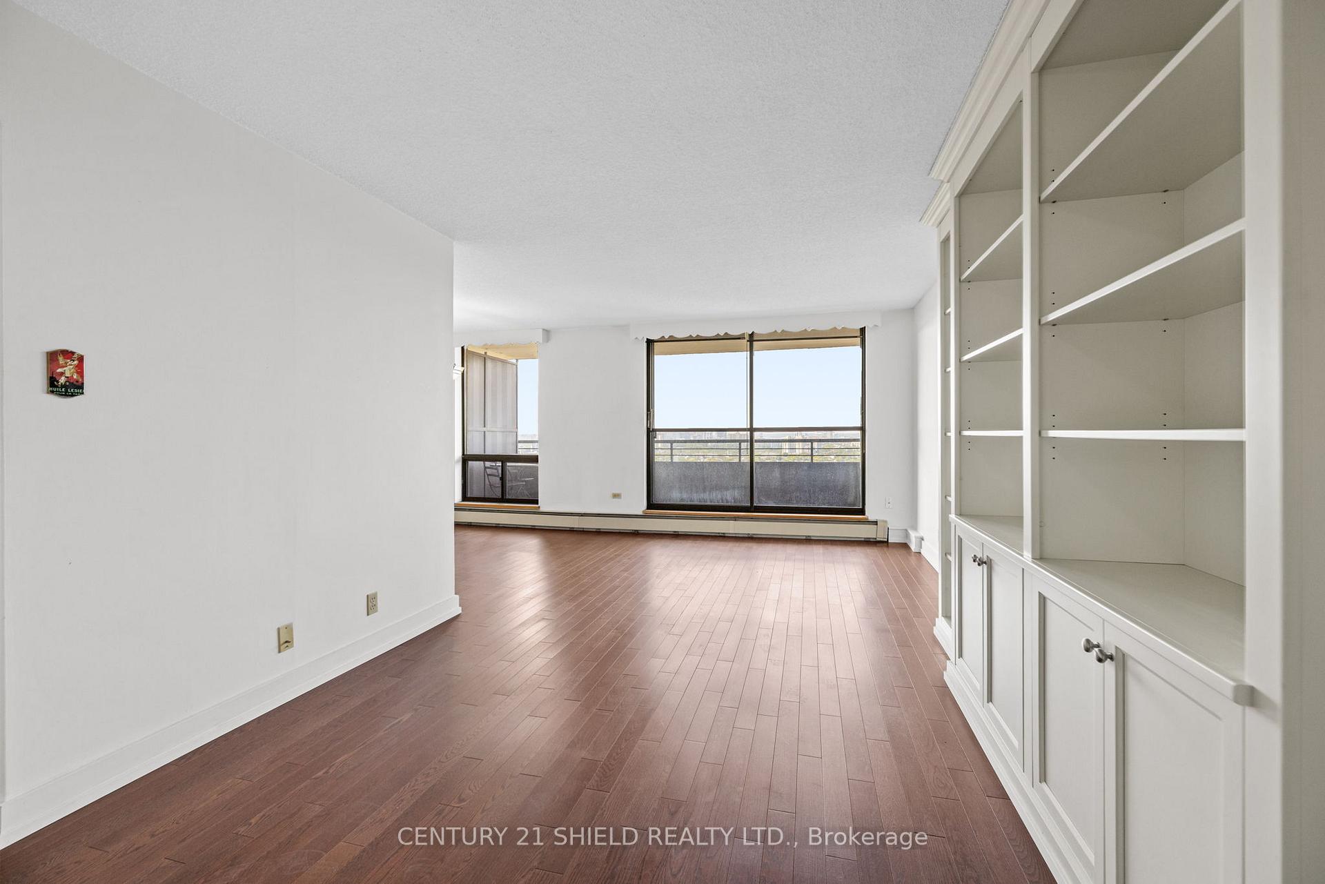 Photo 6 of Unit 2102, 505 St Laurent Boulevard, Ottawa, Viscount Alexander Park — HOMEH