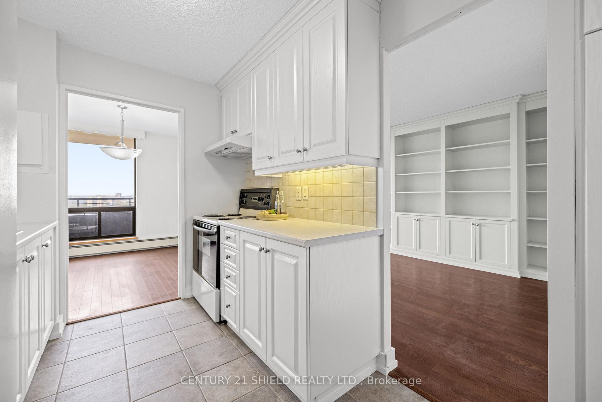 Photo 15 of Unit 2102, 505 St Laurent Boulevard, Ottawa, Viscount Alexander Park — HOMEH