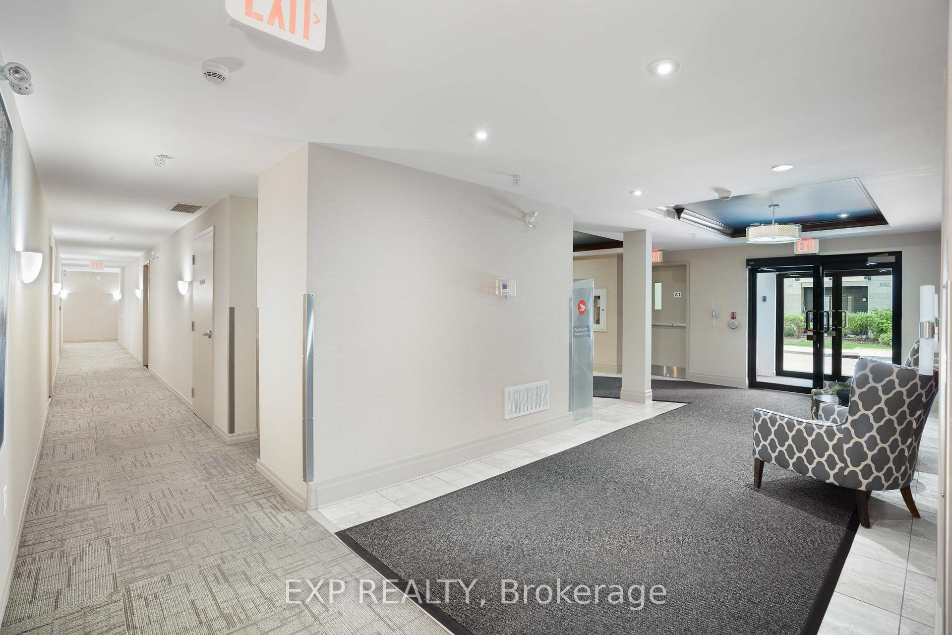 Photo 4 of Unit 304, 225 Winterfell, Ottawa, Hunt Club Park — HOMEH