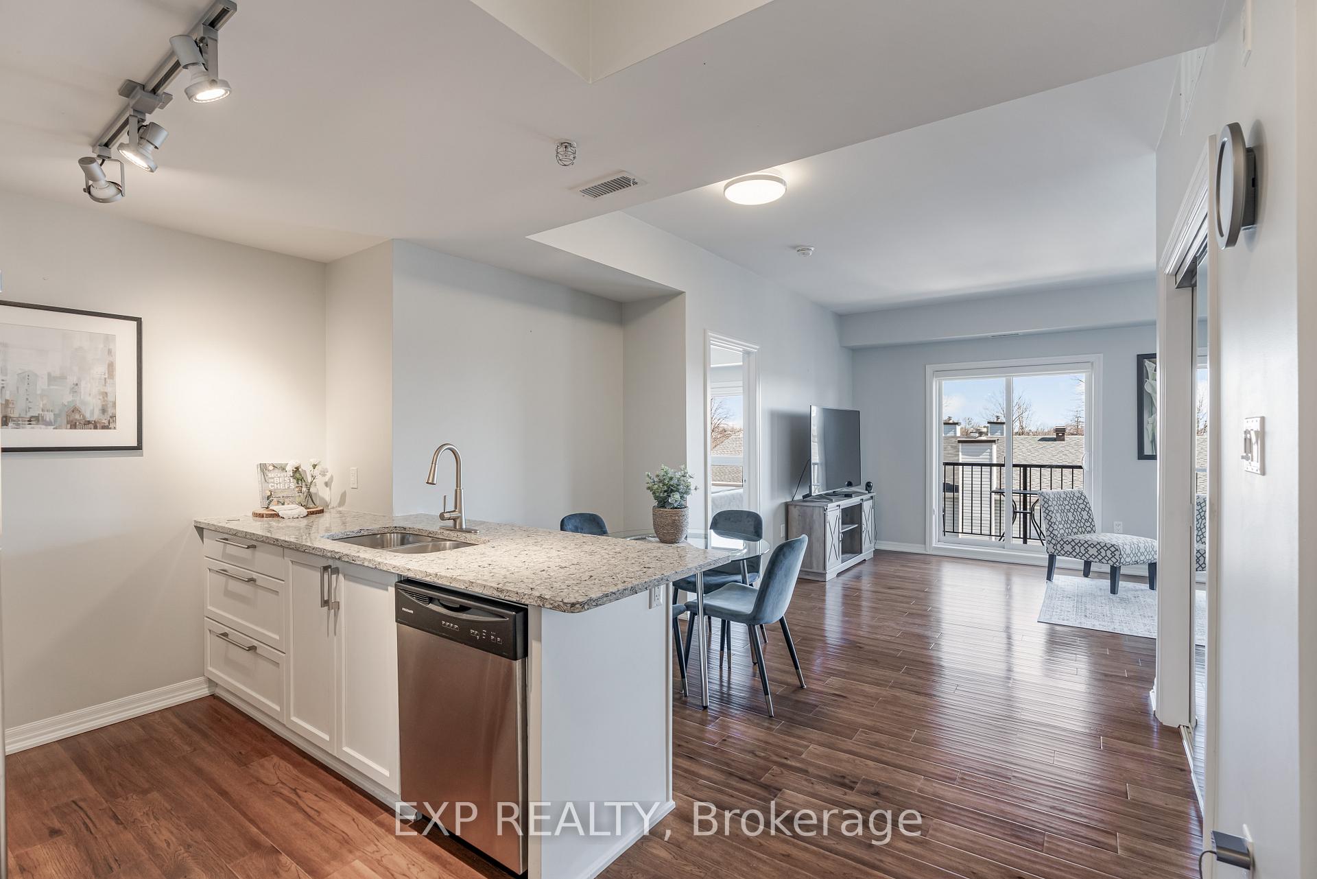 Photo 7 of Unit 304, 225 Winterfell, Ottawa, Hunt Club Park — HOMEH