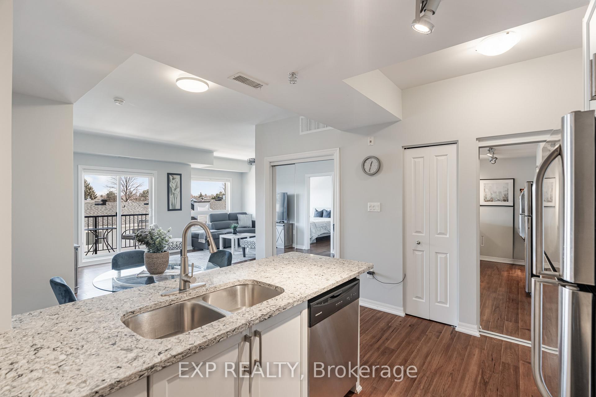 Photo 8 of Unit 304, 225 Winterfell, Ottawa, Hunt Club Park — HOMEH